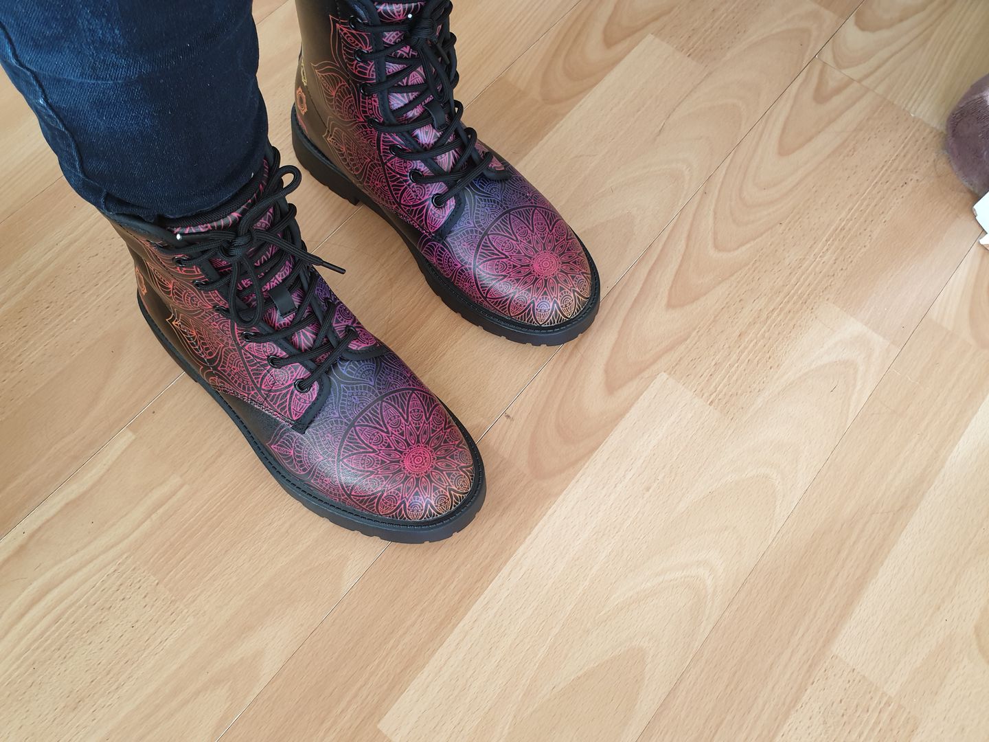 Customer photo review of Boots Chakra