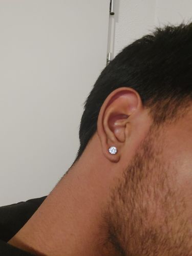 Customer photo review of DRIP STUDS 925. - WHITE GOLD