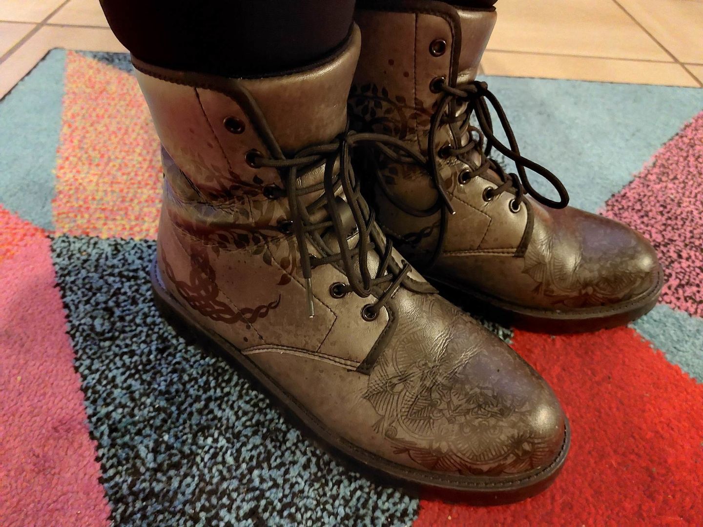 Customer photo review of Boots Yumkaax