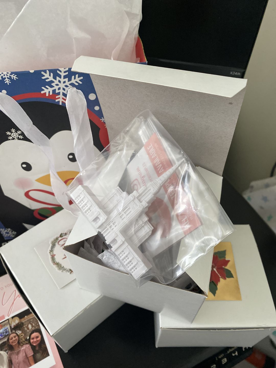 Customer photo review of 10 Temple Magnets - Gift Ready