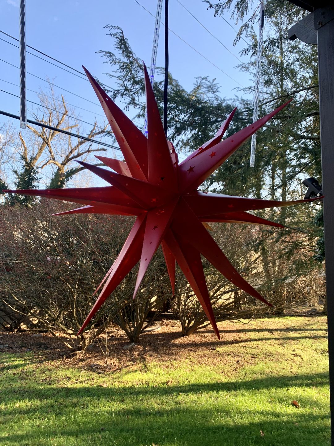 Customer photo review of 16 Inch White Moravian Weatherproof Star Lantern Lamp, Multi-Point Hanging Decoration (Shade Only)