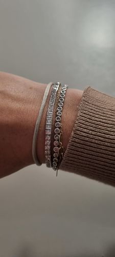 Customer photo review of Bracciale Tennis zirconi Bianchi taglio carrè 3mm