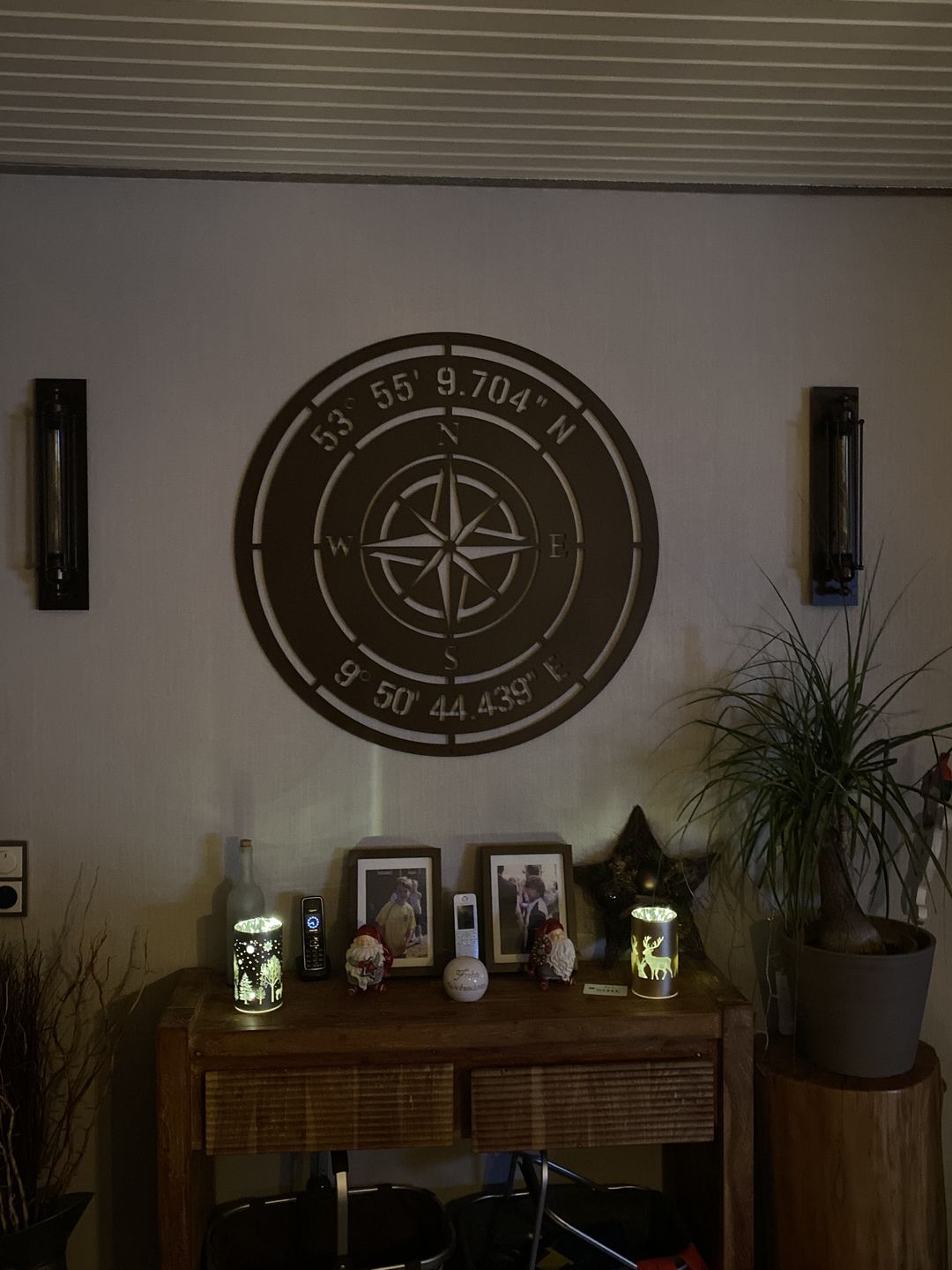 Customer photo review of Wanddekoration Kompass mit Koordinaten für Innen-und Außenbereich-personalisierbar