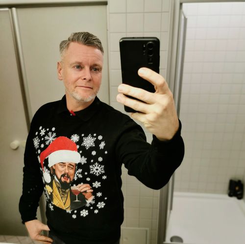 Customer photo review of CHEERS - Christmas Sweater Unisex