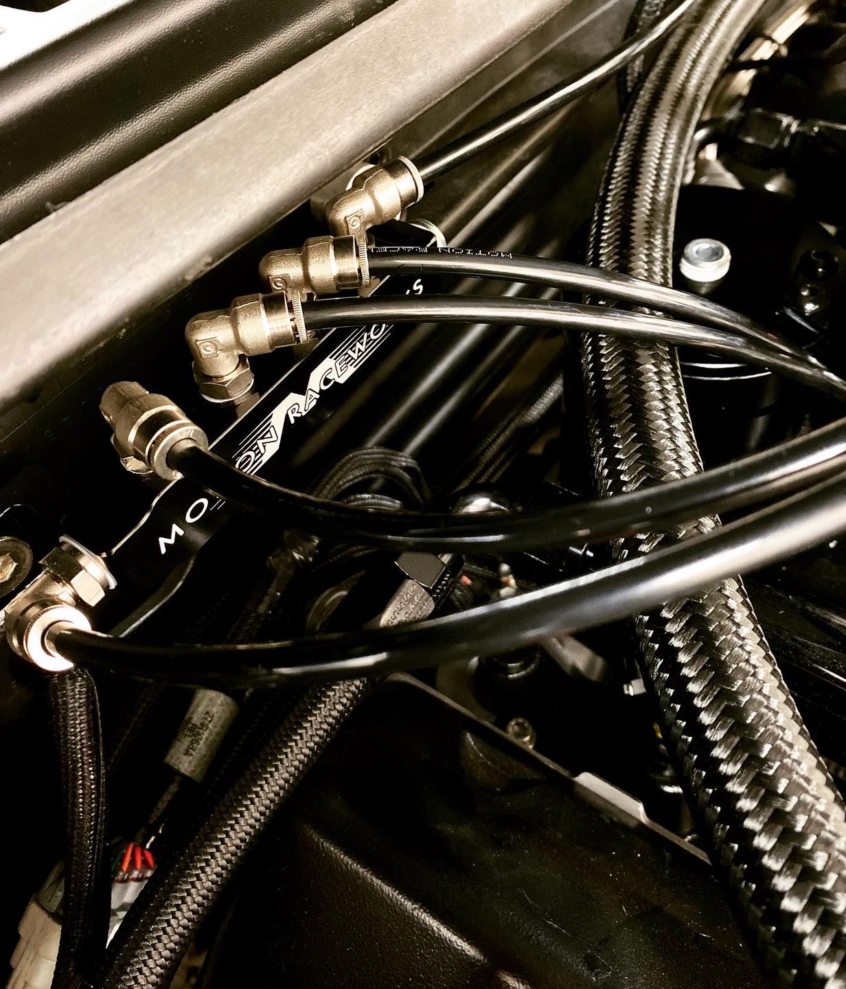 Customer photo review of Motion Raceworks Vacuum Boost Reference Billet Aluminum Distribution Block 18-10020