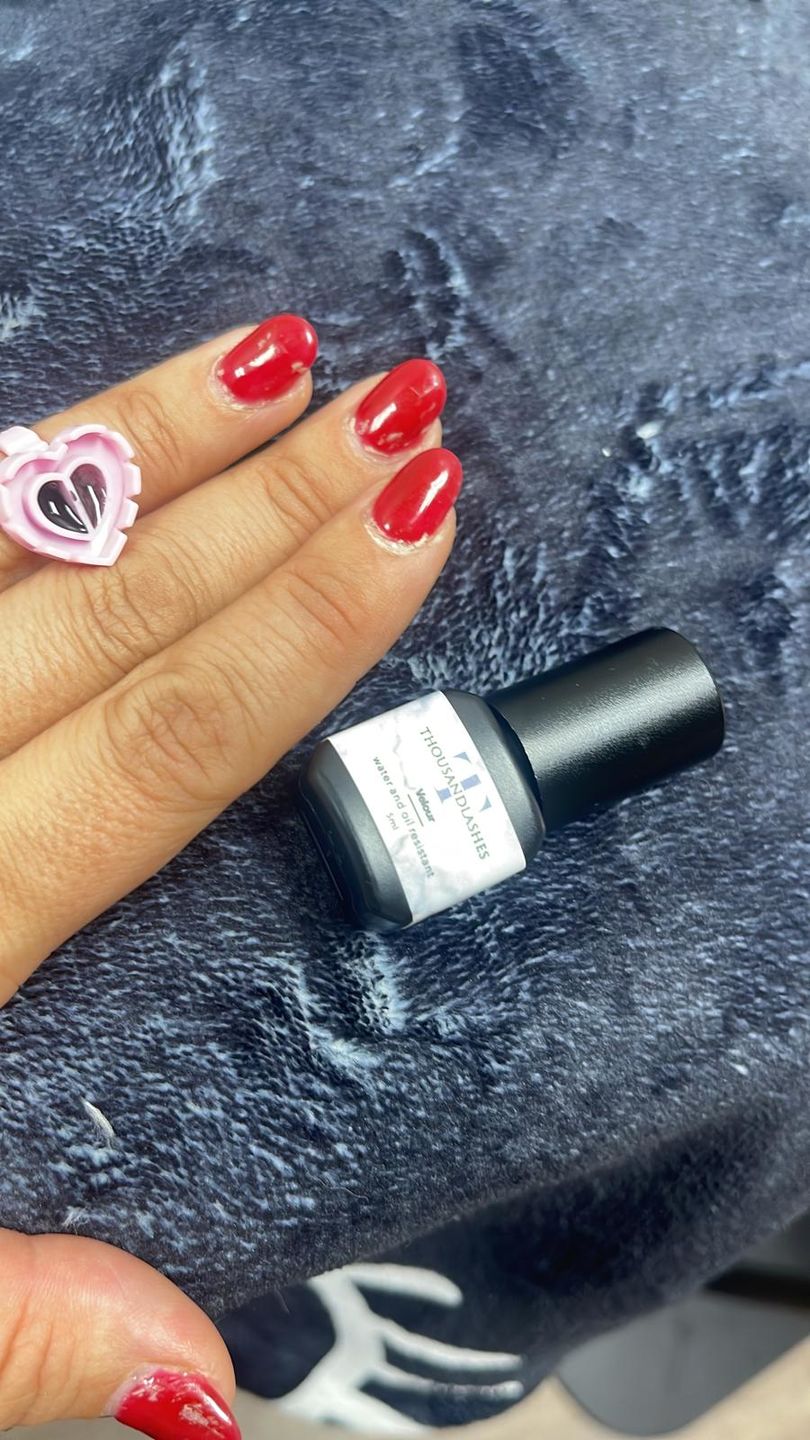Customer photo review of VELOUR LASH ADHESIVE