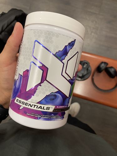 Customer photo review of Essentials™