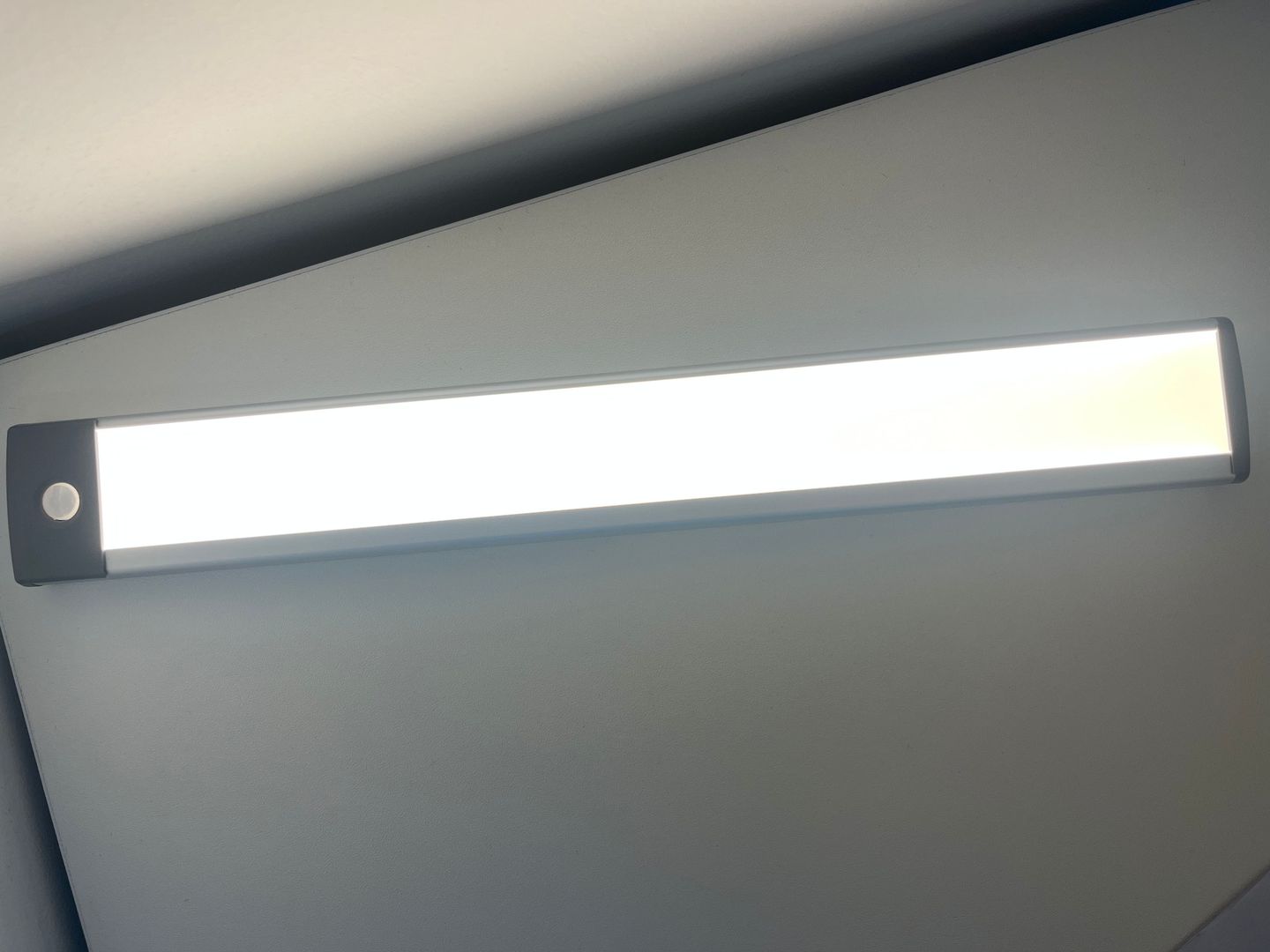 Customer photo review of LEPOTEC Wireless Motion Sensor Cabinet Lights 54-LED, Panel Lights, USB Rechargeable Closet Lights LED Under Cabinet Lighting for Wardrobe/Drawer/Stairs/Cupboard/Counter/Pantry/Stairs,Stick On Anywhere