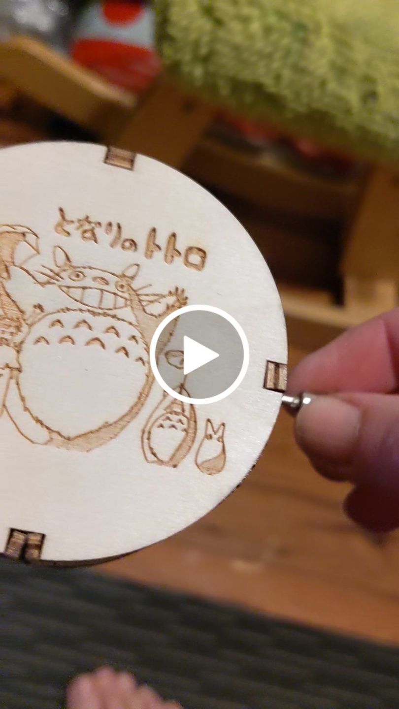 Customer video review of Cylindrical Hand Crank Music Box