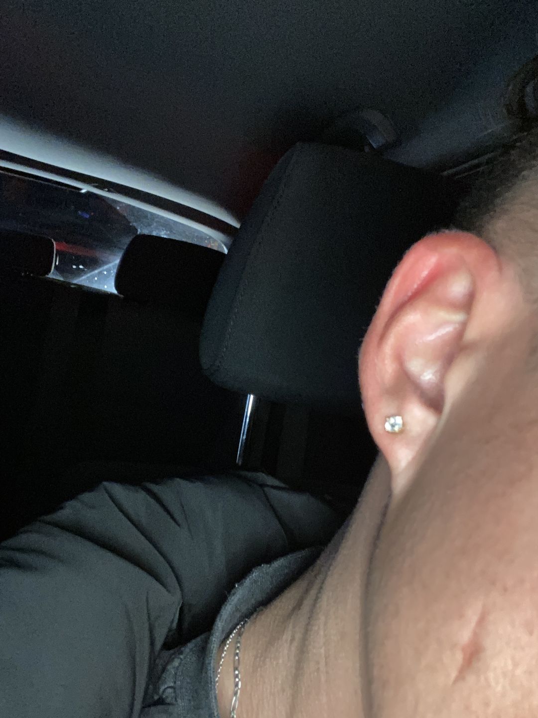 Customer photo review of DRIP STUDS 925. - 18K GOLD