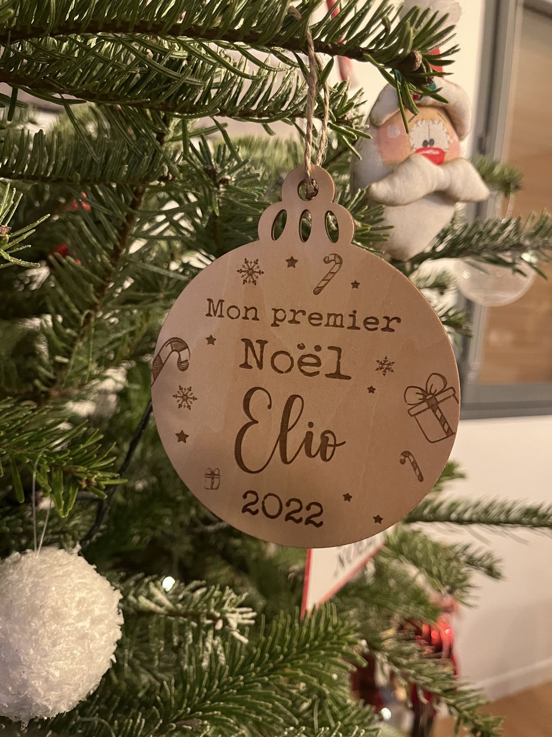 Customer photo review of Boule de Noël Personnalisée - Mon Premier Noël