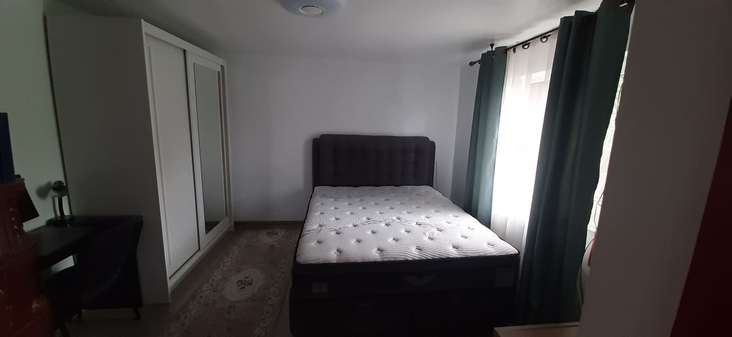 Customer photo review of Pat Lateks Comfort 160x200, stofa gri, cu somiera si lada pentru depozitare