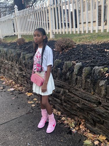 Customer photo review of Triple Pink Dunk Low DopeSkill T-Shirt Bear Steals Sneaker Graphic