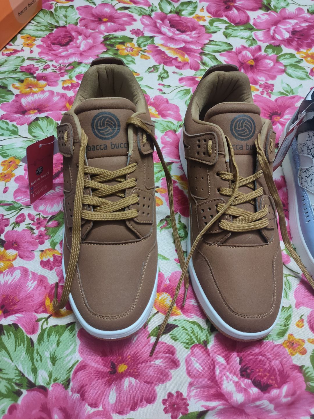 Customer photo review of Bacca Bucci ULTRAFORCE Mid-top Athletic-Inspired Casual Shoes
