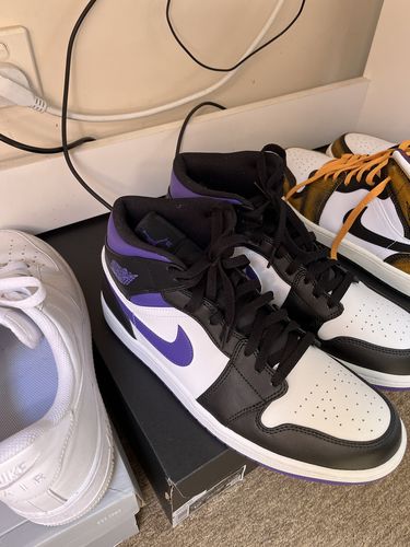 Customer photo review of Nike Air Jordan 1 Mid 'Court Purple'