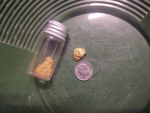 Customer photo review of Nugget Reserve 'MUSEUM SPECIMEN CHASE' - Gold Panning Paydirt Concentrate