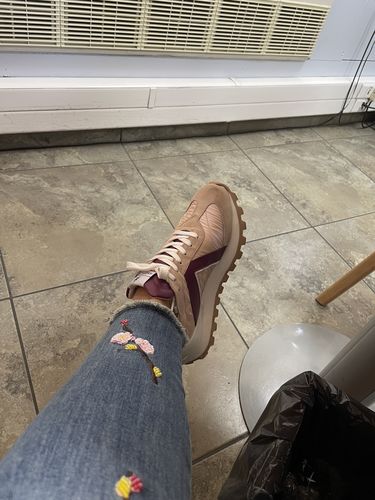 Customer photo review of FASHION TRAINER MAGENTA