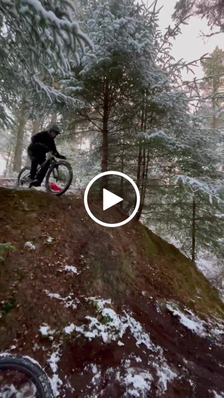Customer video review of Coffindodger AC | Park Pant | Eclipse Black