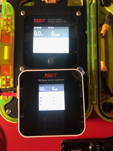 Customer photo review of ISDT Q6 Lite 200W 8A Smart Balance Charger