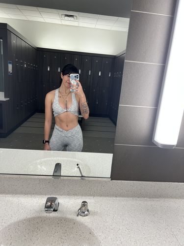 Customer photo review of Pchee Soft White Scrunch Butt Legging Set