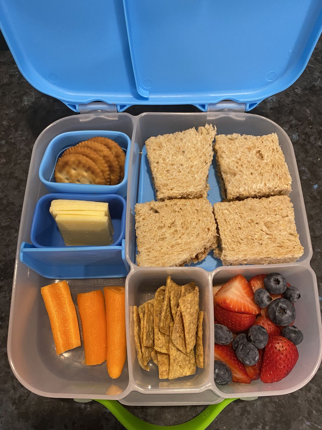Customer photo review of b.box Lunchbox  – Ocean Breeze