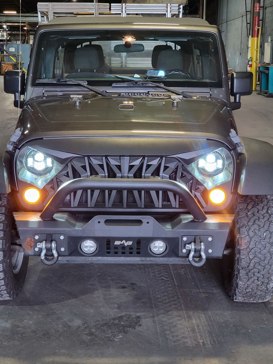 Customer photo review of Shark Grille - Matte Black for 07-18 Wrangler JK