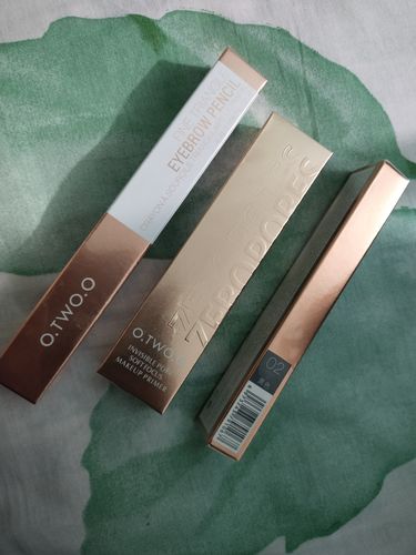Customer photo review of O.TWO.O DEXTEROUS AND ACCURATE ULTRA FINE EYELINER GEL PEN