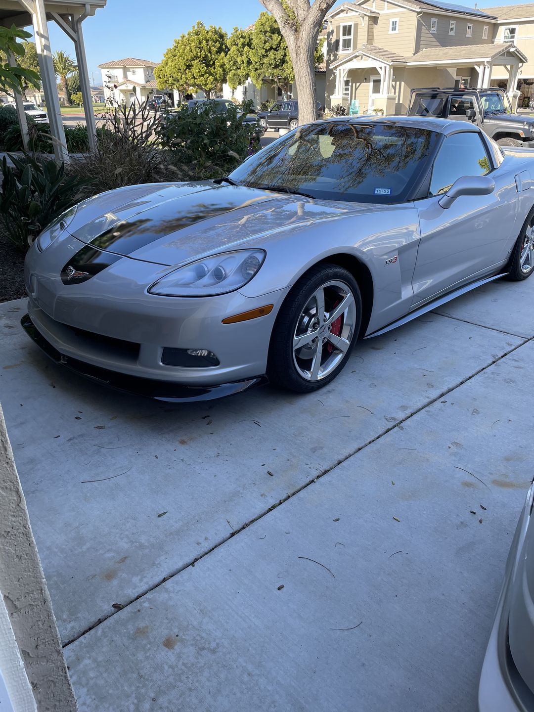 Customer photo review of Corvette C6 Base Model Extended Front Splitter Lip & Side Skirts Rocker Panels