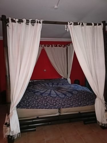 Customer photo review of Himmelbett Bambus TABANAN negra
