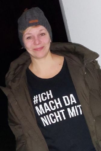 Customer photo review of DEZENTE REBELLEN PREMIUM SHIRT MÄDELS • #ICHMACHDANICHTMIT / ICH MACH DA NICHT MIT