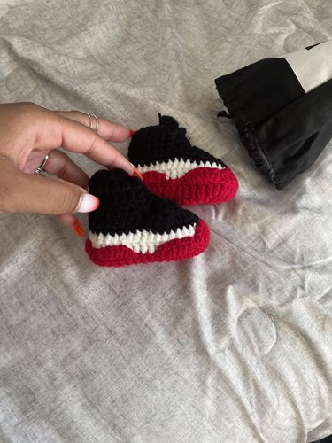 Customer photo review of Hand-Made Baby Jumpshot 11