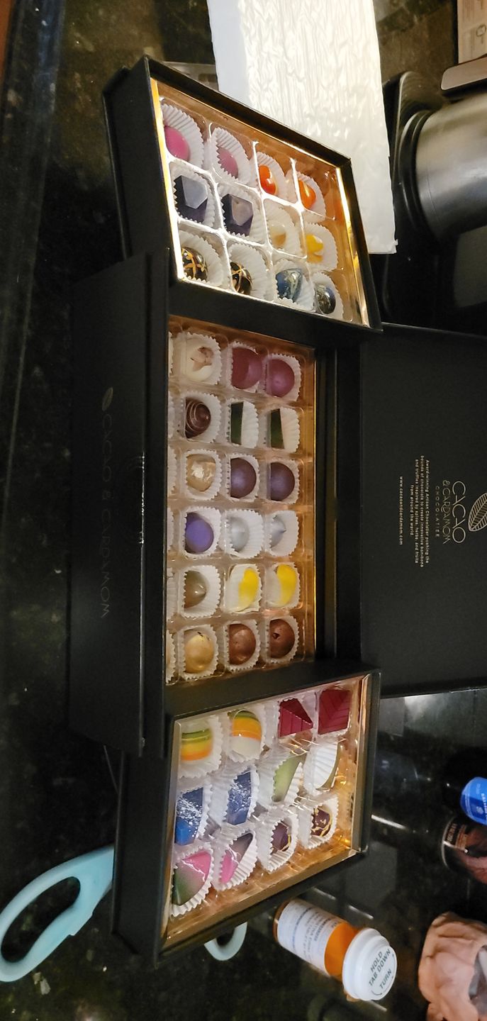 Customer photo review of 48 Piece - Build Your Own Box