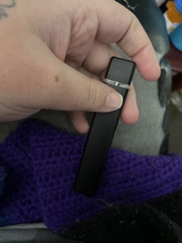 Customer photo review of Alien Banana Runtz 1g Delta 10 Disposable