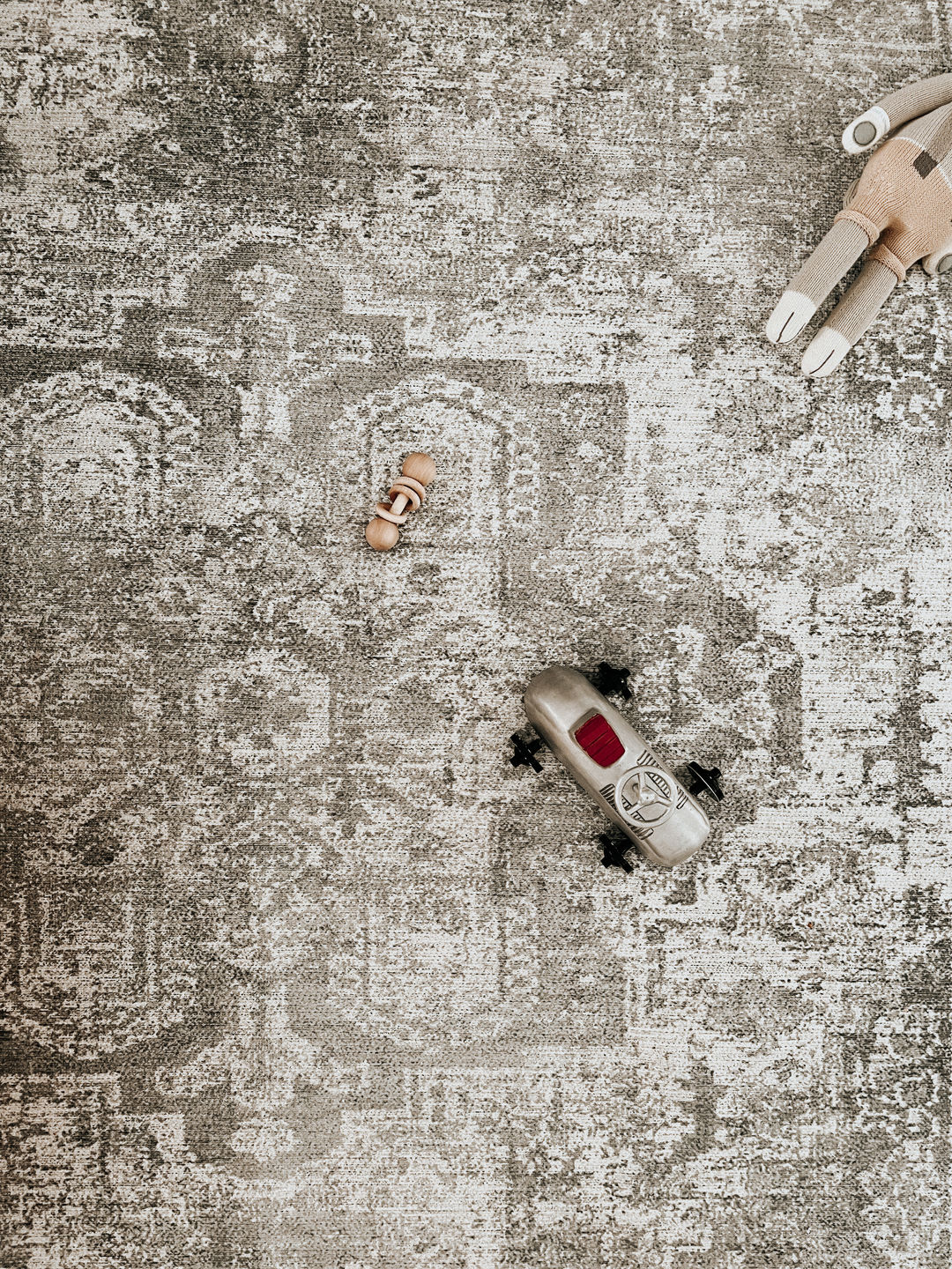 Customer photo review of Distressed Vintage Chilaz Grey Rug
