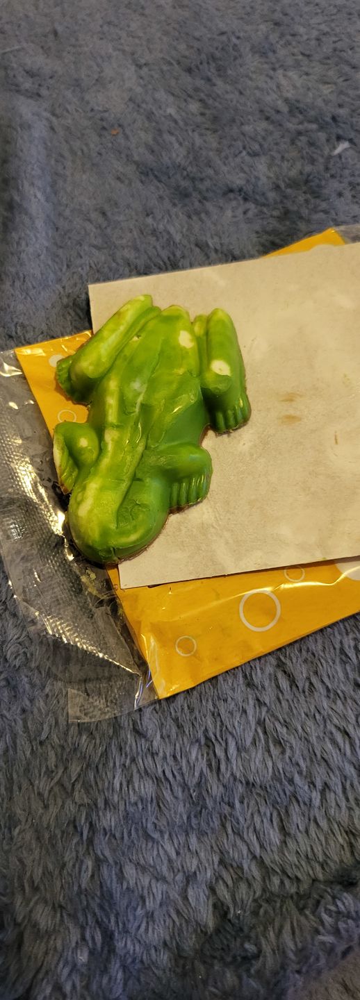 Customer photo review of Frogs Peppermint filled 2 pack