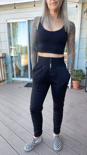 Customer photo review of Axis Fleece Jogger