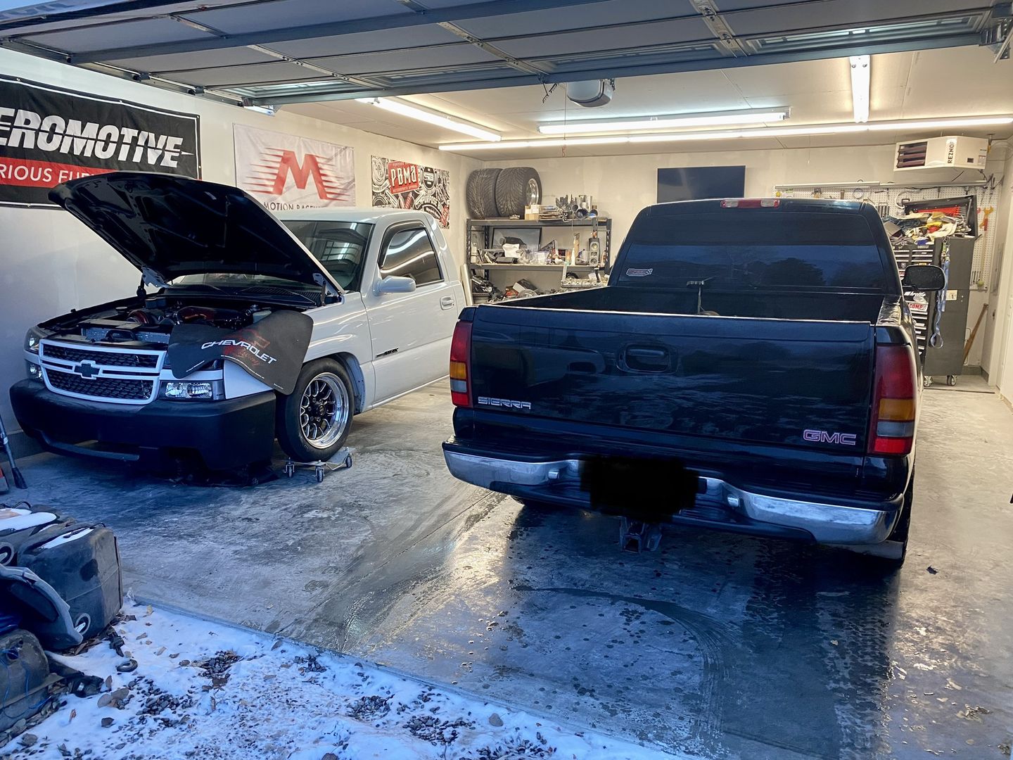 Customer photo review of Motion Raceworks Shop Banner 3'x6'