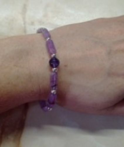 Customer photo review of Stylish Pure Amethyst SlimmingBracelet