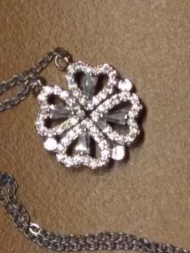 Customer photo review of Glücksherz Kette