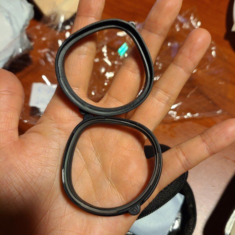 Customer photo review of Prescription Lens For The Quest 2