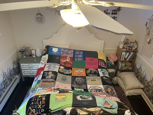 Customer photo review of Classic T-Shirt Blanket