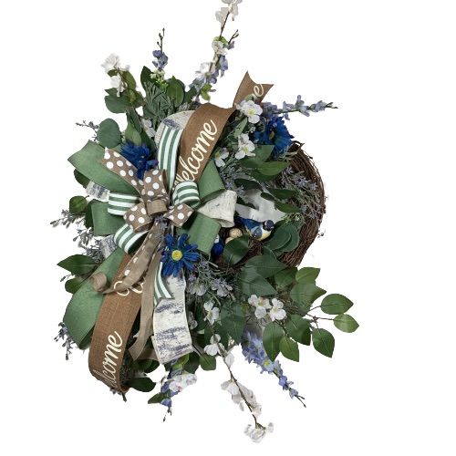 Customer photo review of 14" Round Grapevine Wreath - DECOE-034