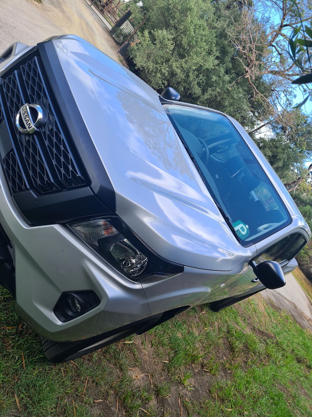 Customer photo review of Nissan Navara Series 5 Neoprene 2x Front Seat Covers (Available)