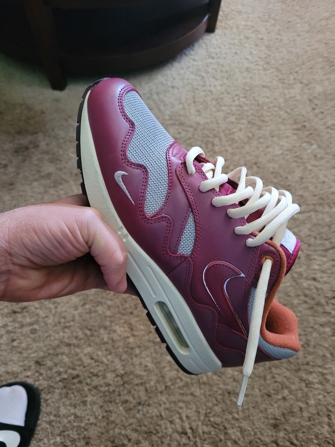 Customer photo review of Thick Oval Shoe Laces (Nike SB Laces)