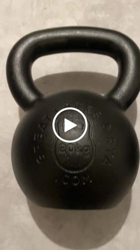 Customer video review of 20kg / 44lbs E-coated Cast Iron Kettlebell