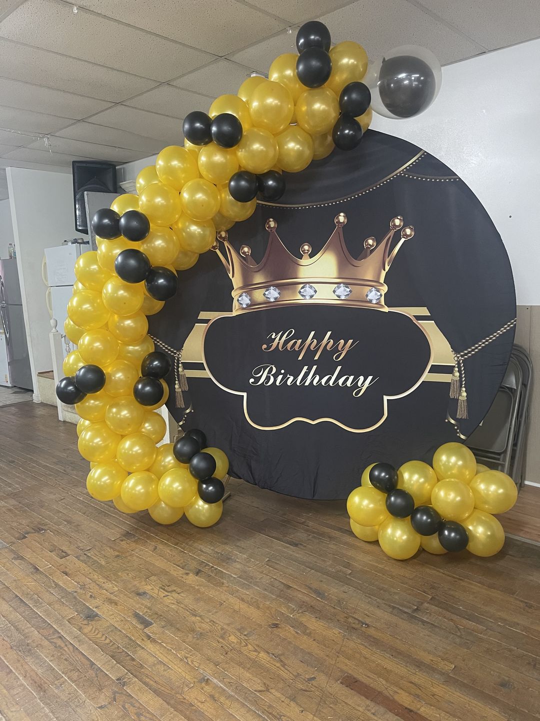 Customer photo review of Custom Round Fabric Backdrop for Birthday&Baby Shower&Wedding&Any Other Party