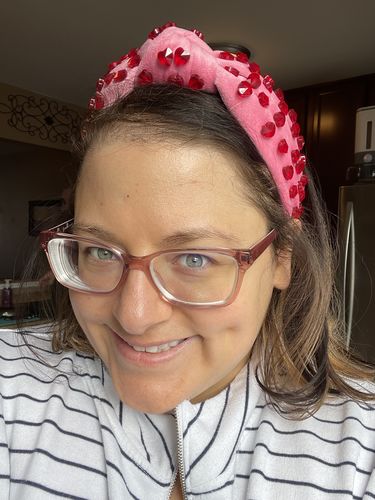 Customer photo review of SWEETHEART PINK CRYSTAL HEART KNOTTED HEADBAND