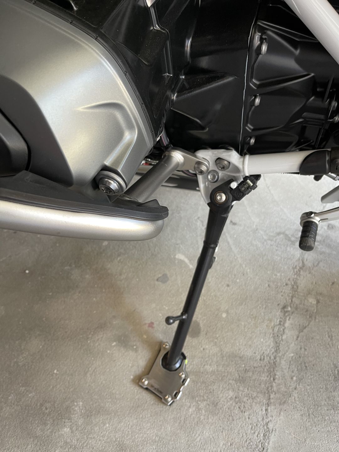 Customer photo review of Side Stand Foot Extension BMW R1200 GS Adventure / BMW R1250 GS Adventure