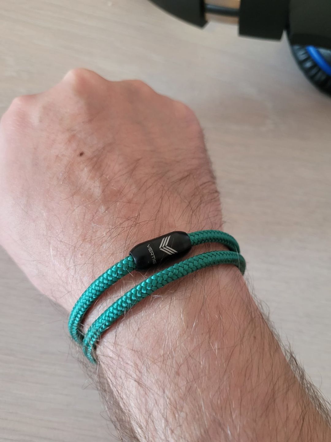 Customer photo review of VERTIG Seaweed Green Magnetic Paracord Bracelet