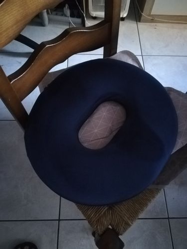 Customer photo review of HexoCushion™ Hemorrhoids & Coccyx Pain Relief Cushion